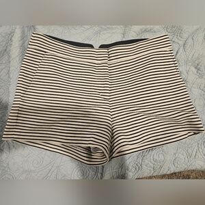BCBG MAXAZRIA Dress Shorts WHITE BLACK STRIPE MEDIUM Like NEW